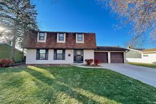 534 Tyrolian Dr, Green Bay, WI 54302 - Photo 1