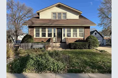 409 2nd Street, Neenah, WI 54956 - Photo 1