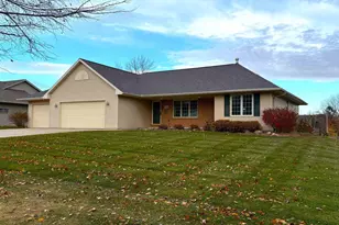 3186 Liberty Bell Rd, Green Bay, WI 54313 - Photo 1