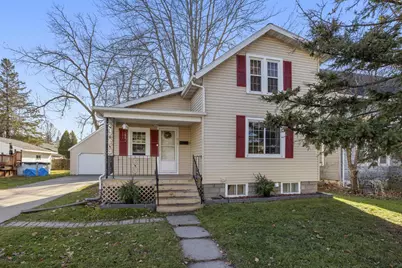 817 W Packard Street, Appleton, WI 54914 - Photo 1