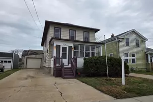 526 Central St, Oshkosh, WI 54901 - Photo 1
