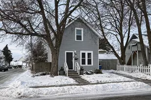 217 Mill St, Oshkosh, WI 54901 - Photo 1