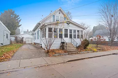 1318 Babbitz Avenue, Oshkosh, WI 54901 - Photo 1