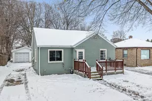 1536 Smith St, Green Bay, WI 54302 - Photo 1