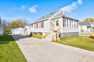 4309 10th St, Menominee, MI 49858 - Photo 1