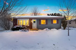 1642 Thornton Dr, Oshkosh, WI 54904 - Photo 1