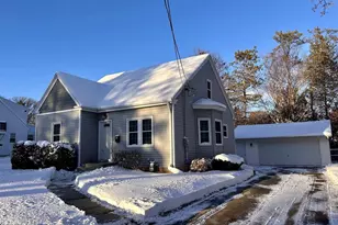 221 Beaupre St, Green Bay, WI 54301 - Photo 1