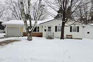 1137 S Park St, Shawano, WI 54166 - Photo 1