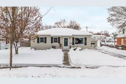 138 Jefferson Place, Kimberly, WI 54136 - Photo 1