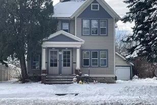 229 Irving Ave, Oshkosh, WI 54901 - Photo 1