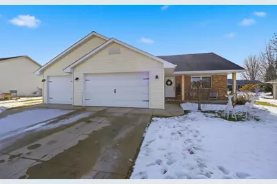 2023 Meadowview Street, Kaukauna, WI 54130 - Photo 1