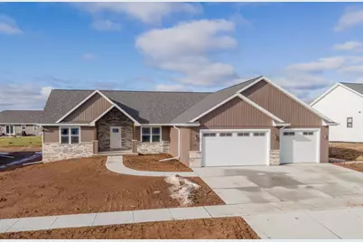 5735 N Acadia Drive, Appleton, WI 54913 - Photo 1