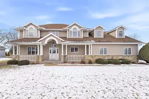 3895 Shorebird Ct, Oshkosh, WI 54904 - Photo 1