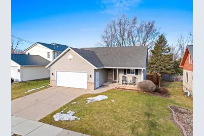 616 W 10th Street, Kaukauna, WI 54130 - Photo 1