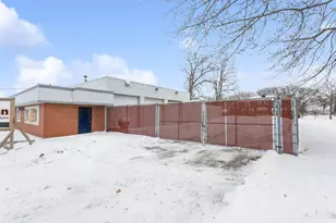 1010 N Ashland Ave, Green Bay, WI 54303 - Photo 1