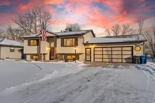 1259 Bartlein Ct, Menasha, WI 54952 - Photo 1