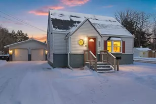 944 S Evergreen St, Shawano, WI 54166 - Photo 1