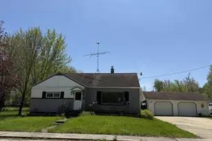 515 E Groninger St, Suring, WI 54174 - Photo 1