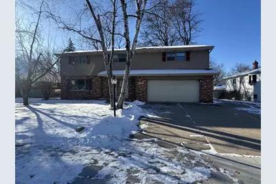 816 Ridgeway Boulevard, De Pere, WI 54115 - Photo 1