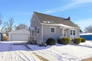 21 Bell St, Fond du Lac, WI 54935 - Photo 1