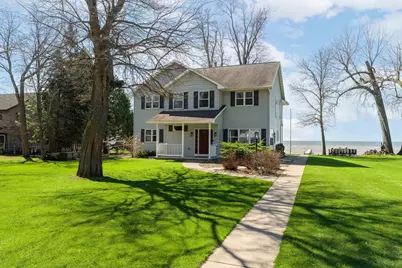 W6537 Firelane 8, Menasha, WI 54952 - Photo 1