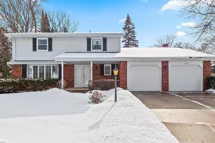 1624 St Christopher Ct, Green Bay, WI 54304 - Photo 1