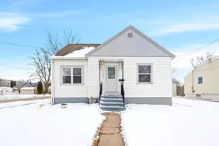 1103 13th Ave, Green Bay, WI 54304 - Photo 1
