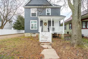 407 Irving Ave, Oshkosh, WI 54901 - Photo 1