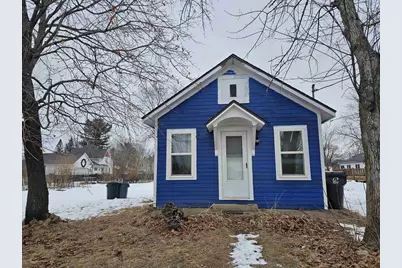 510 E Alfred Street, Weyauwega, WI 54983 - Photo 1