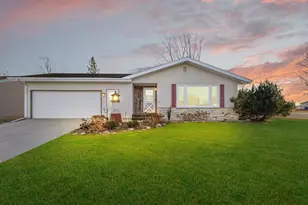 225 Center St, North Fond du Lac, WI 54937 - Photo 1
