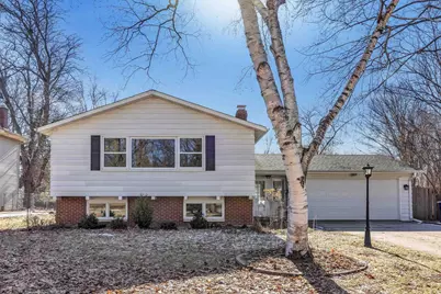 808 Ridgeway Boulevard, De Pere, WI 54115 - Photo 1