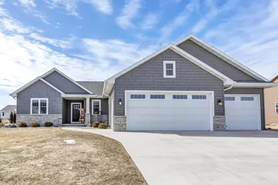 5593 N Amethyst Drive, Appleton, WI 54913 - Photo 1