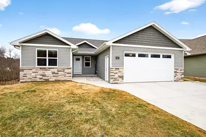 537 Golf Side Court, Hortonville, WI 54944 - Photo 1