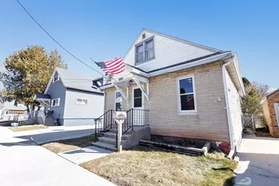 1611 Jackson Street, Two Rivers, WI 54241 - Photo 1