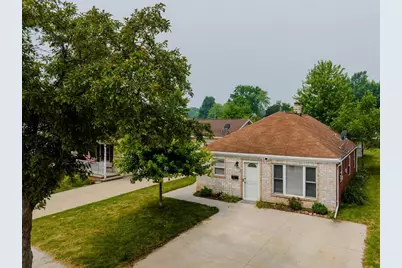 913 Jefferson Street, Little Chute, WI 54140 - Photo 1