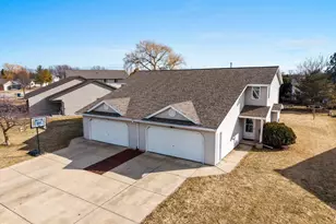 2822 Aquarius Rd, Green Bay, WI 54311 - Photo 1