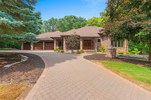 2920 Parkwood Dr, Green Bay, WI 54313 - Photo 1