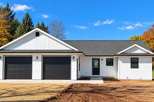 505 Sacramento St, Berlin, WI 54923 - Photo 1