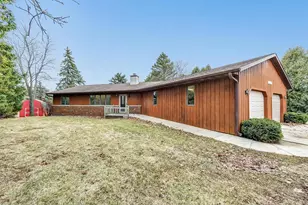 2462 Bluestone Pl, Green Bay, WI 54311 - Photo 1