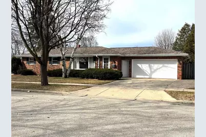 1931 N Summit Street, Appleton, WI 54914 - Photo 1