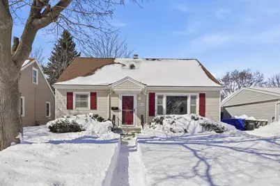 1809 Charlotte Street, Appleton, WI 54911 - Photo 1