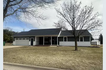 101 Ombre Rose Drive, Combined Locks, WI 54113 - Photo 1