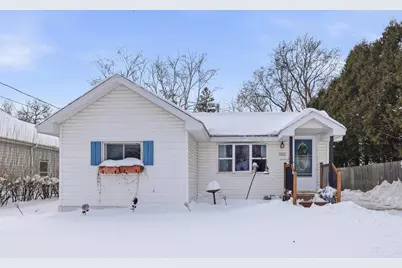 1823 Ashland Street, Oshkosh, WI 54901 - Photo 1