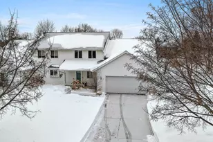 2700 Maple Hills Dr, Green Bay, WI 54313 - Photo 1