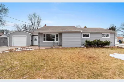 1501 Oakridge Avenue, Kaukauna, WI 54130 - Photo 1