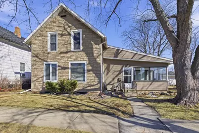 118 W 6th Street, Kaukauna, WI 54130 - Photo 1
