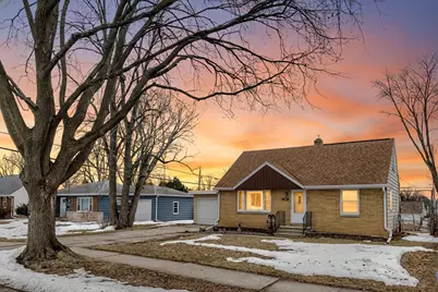 927 Spence Street, Green Bay, WI 54304 - Photo 1