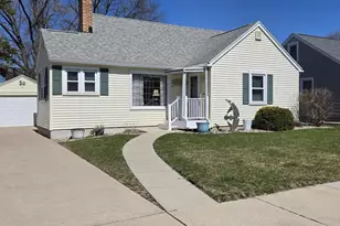 291 15th St, Fond du Lac, WI 54935 - Photo 1