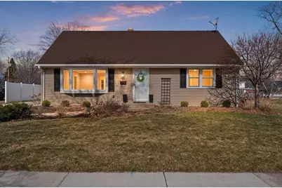 637 N Winnebago Street, De Pere, WI 54115 - Photo 1