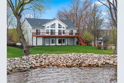 534 Resort Road, Suamico, WI 54173 - Photo 1